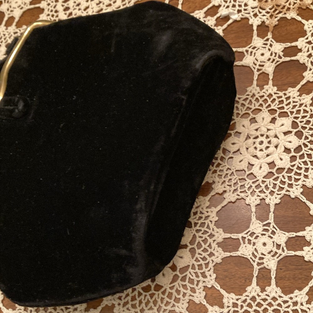 1930s Black Velvet Purse - Picture 2 of 11